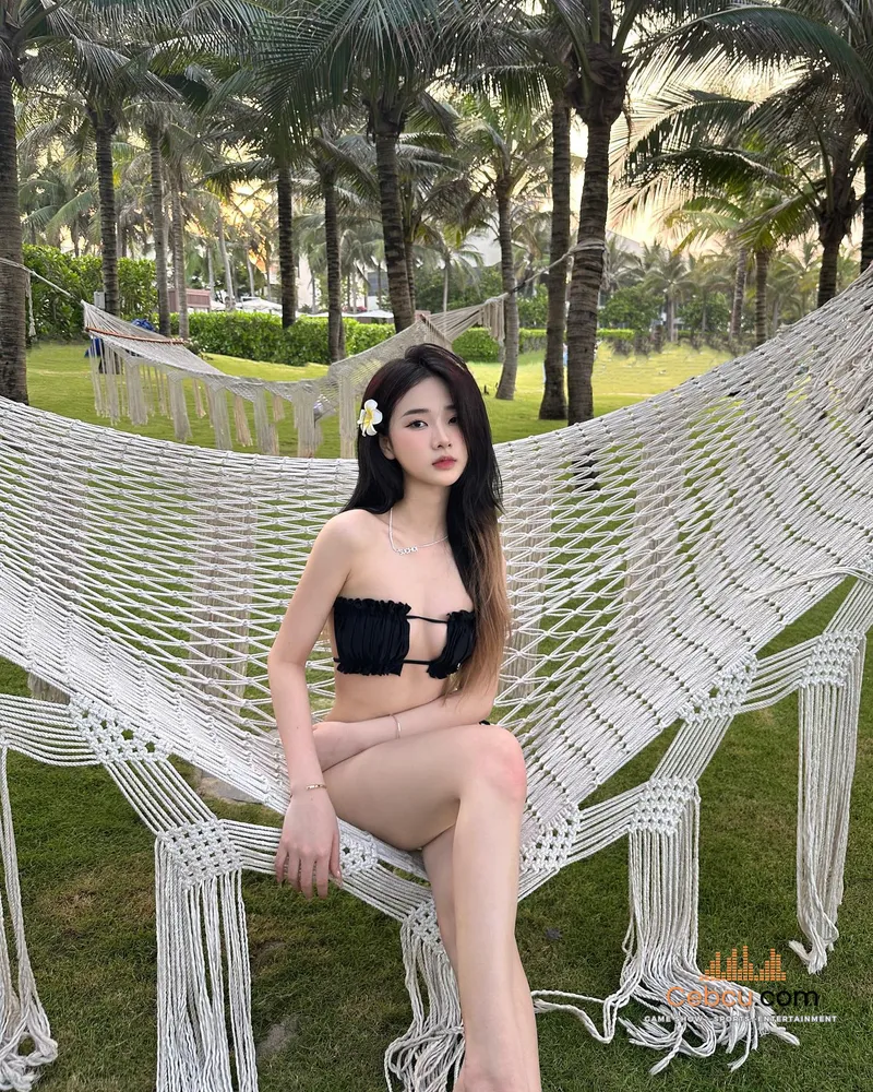 Diệu Linh Tiktok bikini
