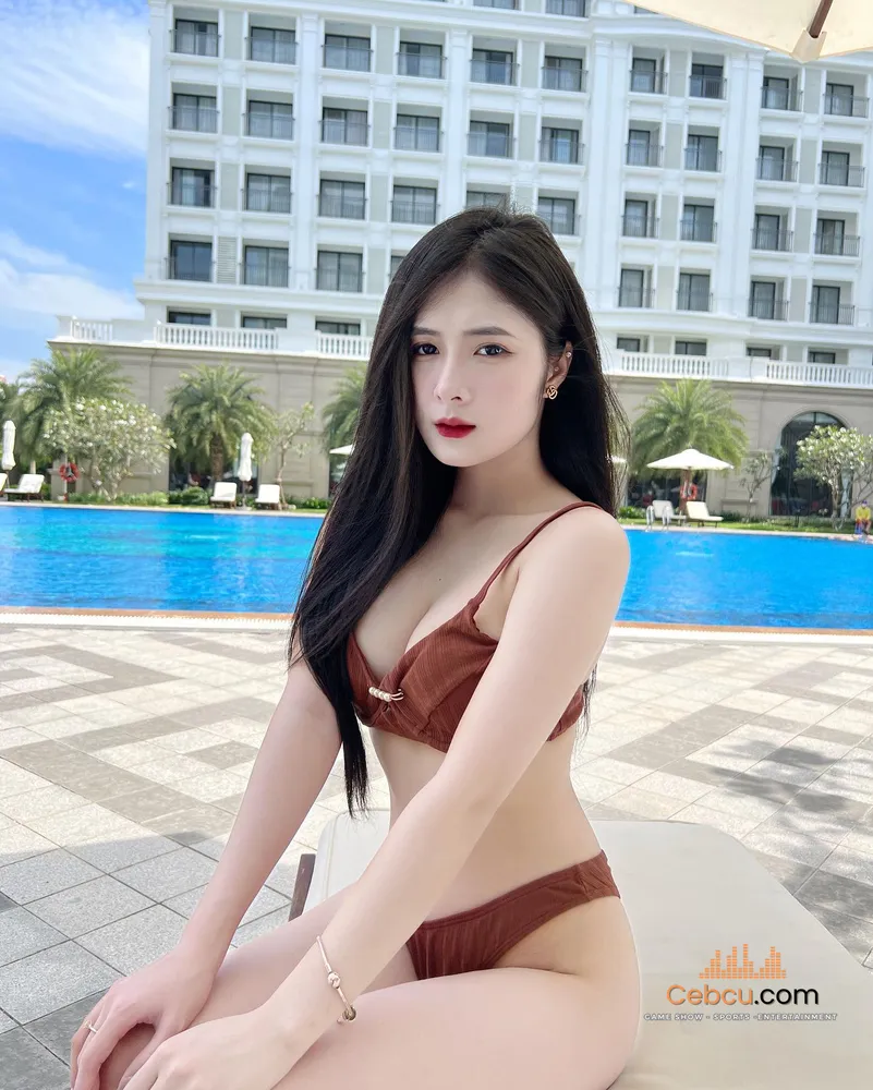 Ảnh bikini Quỳnh Alee