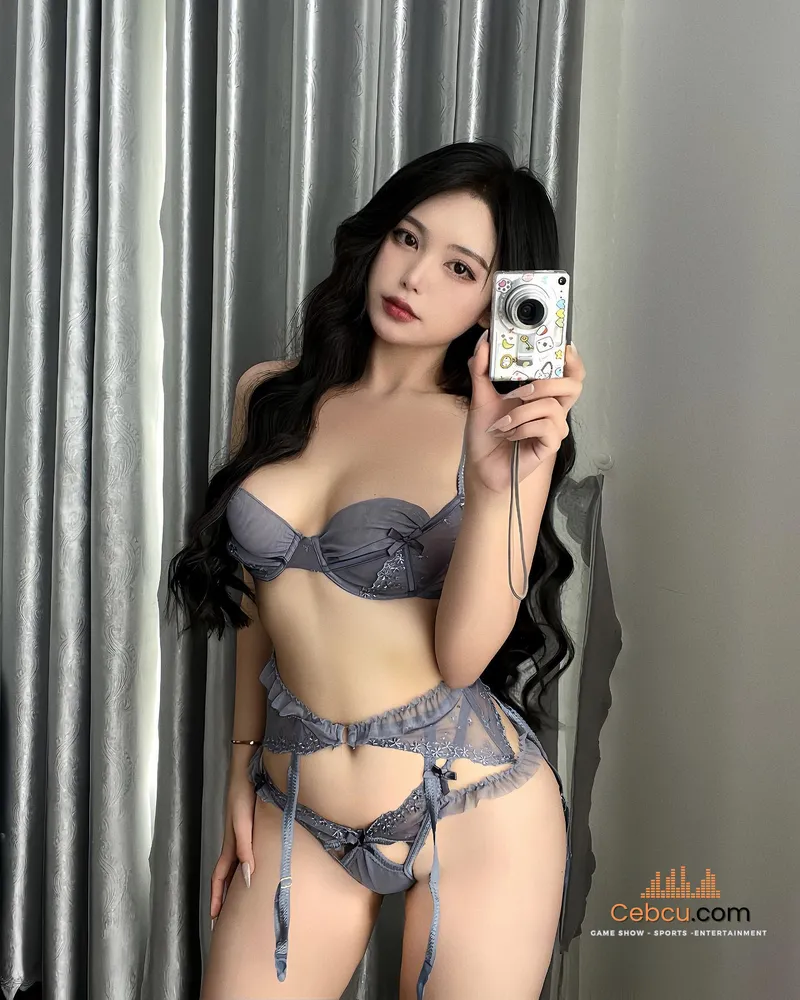 Ảnh bikini của Trương Anh Thư