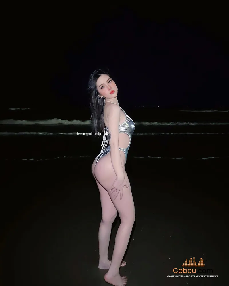 Ảnh Hoàng Nhân Linh Chi sexy